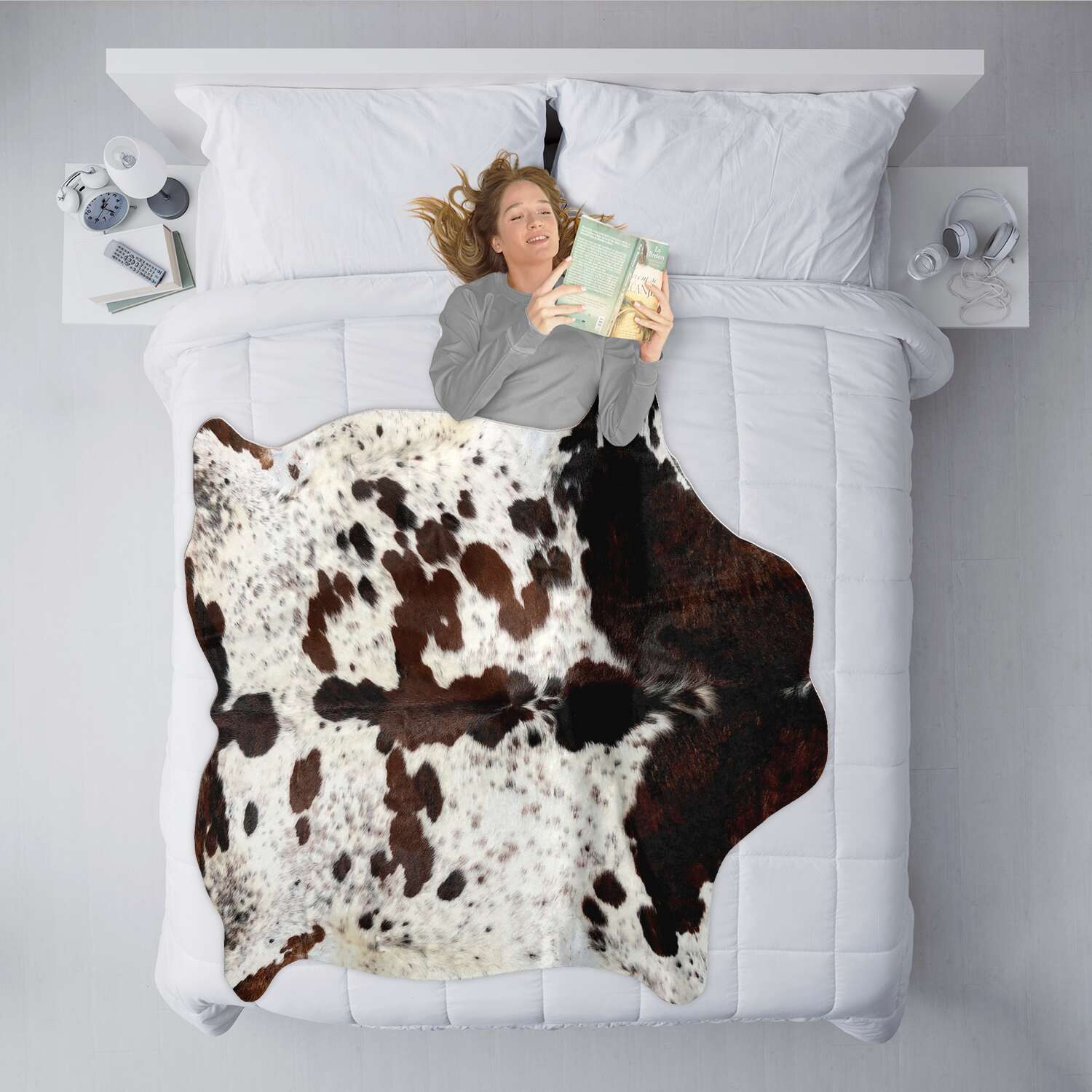 Cow Hide Blanket CL1211 L - 55" x 56" / 140cm x 143cm Official COW PRINT Merch